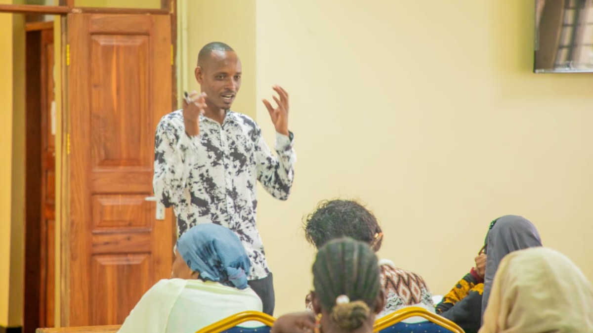 VIJANA SINGIDA KUNUFAIKA NA MIKOPO BILA RIBA, WAPATIWA MAFUNZO YA UJASIRIAMALI.
