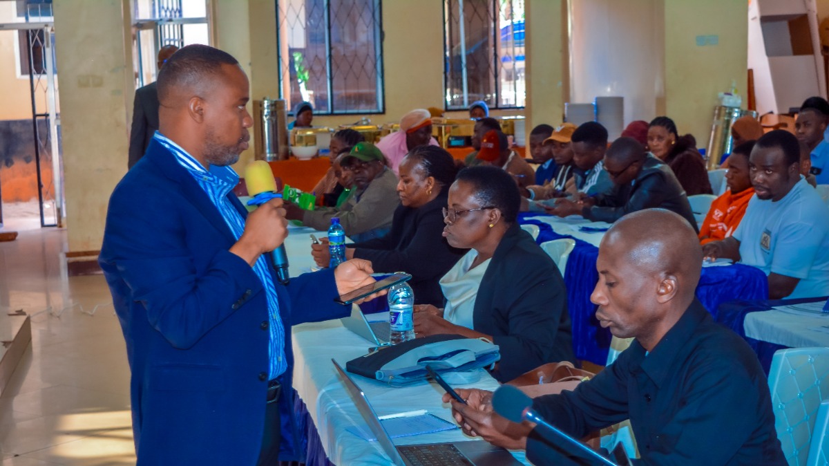 OFISI YA RAIS - MAENDELEO YA VIJANA YASHIRIKI MAFUNZO YA VIJANA WAZABUNI NA MAKUNDI MAALUM MJINI SONGEA